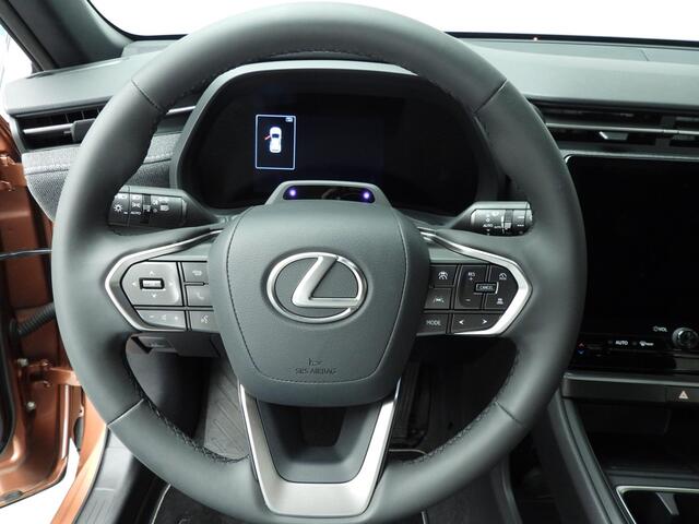 Lexus LBX