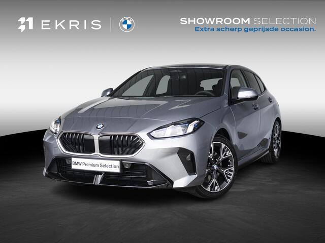 BMW 1 Serie rtpakket | Stuurwielrand verwarmd | Comfort Access | Achteruitrijcamera | Stoelverwarming | 18''