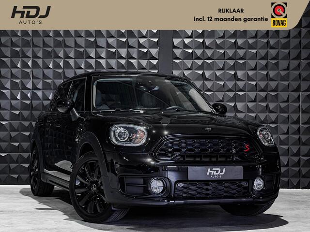 Mini Countryman S E ALL4 Chili | All Black | Pano | 18"| HUD | Ad. Li | Sportstoelen |