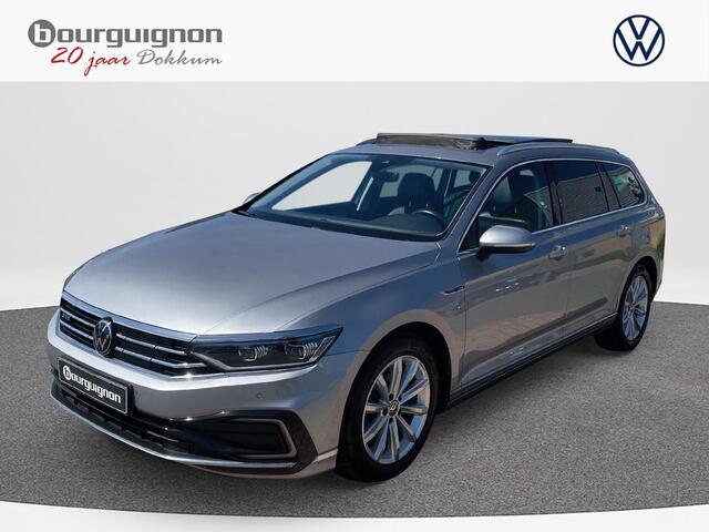 Volkswagen Passat HEV GTE Business |Pano Dak | Trekhaak | ERGO met Memory | IQ.Light | 218Pk |
