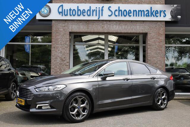 Ford Mondeo V Titanium RUITVERWARMING ALL-SEASONS NAVI DAB 18"LMV SFEERVERLICHTING 2xPDC NAP ENZ.