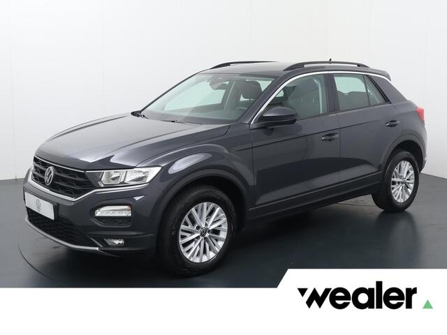 Volkswagen T-Roc 110 PK | Adaptive cruise control | Climate control | Navigatiesysteem | Apple Carplay/Android Auto |