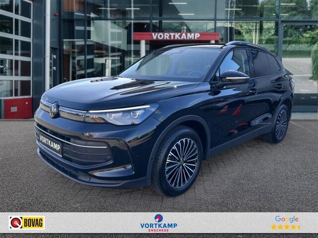Volkswagen Tiguan KHAAK/CAMERA/ACC/STOEL+STUURVERW/NAVI/CARPLAY