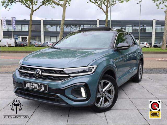 Volkswagen T-Roc Motion Panodak | Standkachel | Virtual | IQ Light Matrix LED | Achteruitrijcamera | Massage | Stoel&Stuurverwarming |