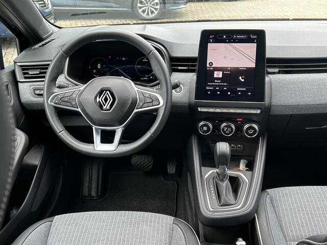 Renault Clio ull Hybrid 145 techno | Automaat | Groot Navigatie | Camera | Dealer Onderhouden!