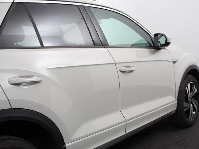 Volkswagen T-Roc ne + IQ Drive pakket Automaat Camera Navigatie Apple Carplay/Android Auto Climate control Lichtmetalen Velgen Extra Getint Glas 18" Lichtmetalen Velgen
