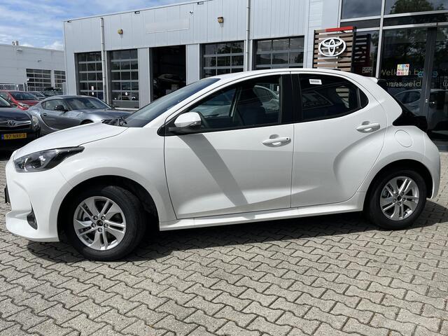 Toyota Yaris 15 Active NIEUW VAN ¤ 28769,- VOOR ¤ 25250,-
