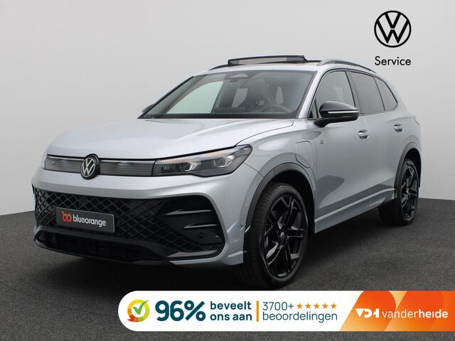 Volkswagen Tiguan e Edition 272PK DSG Panoramadak, Trekhaak, Black Style, Navi via Apple Carplay/Android Auto, Head-Up Display, 360gr. Camera, Matrix-LED Verlichting, 20" LM Velgen