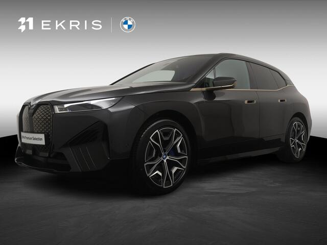 BMW iX 40 High Executive 77 kWh | Active Steering | Trekhaak |