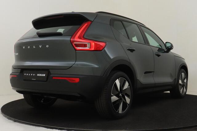 Volvo EX40