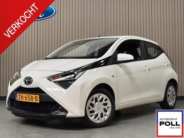 Toyota Aygo Play Automaat Airco Camera Apple Car Play NL-Auto 1e eigenaar Dealeronderhouden