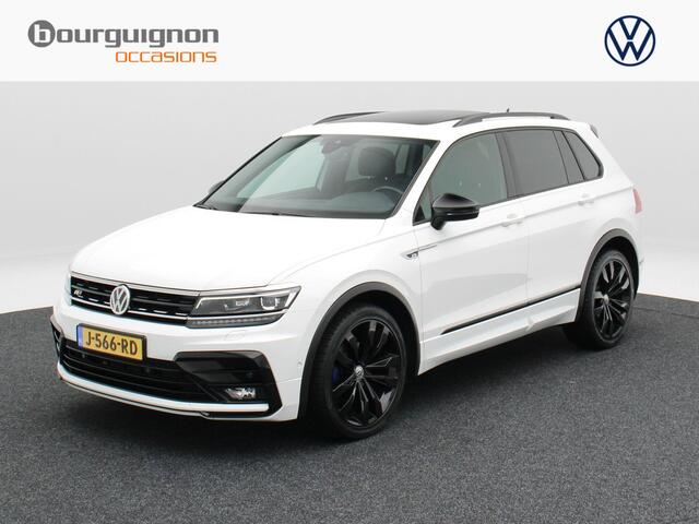 Volkswagen Tiguan tomaat Highline Business R-Line | Black Style | Trekhaak | Stoelverwarming | Panorama dak | Camera | Adaptive Cruise | CarPlay | 95.610 Km !!