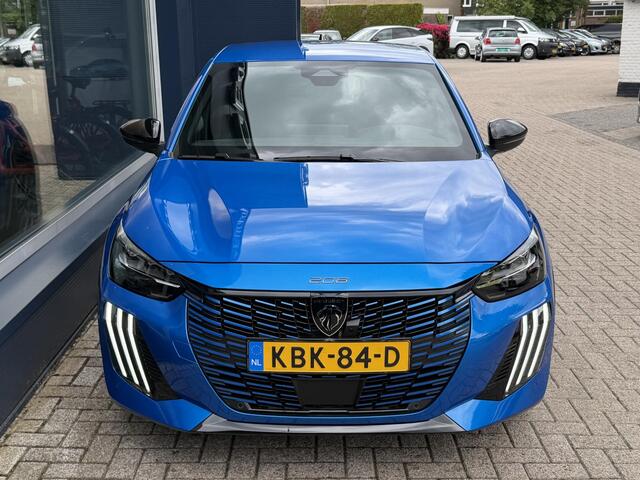 Peugeot e-208