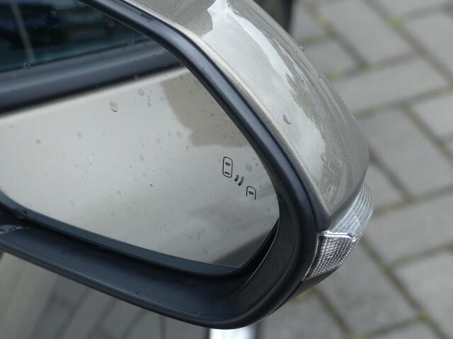 Suzuki Swace