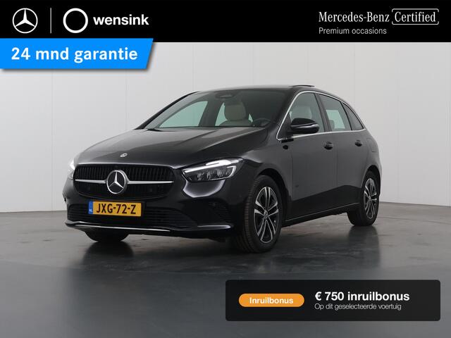 Mercedes-Benz B-Klasse ige bekleding | Panoramadak | Trekhaak | Verwarmd stuur | Elektrische achterklep |