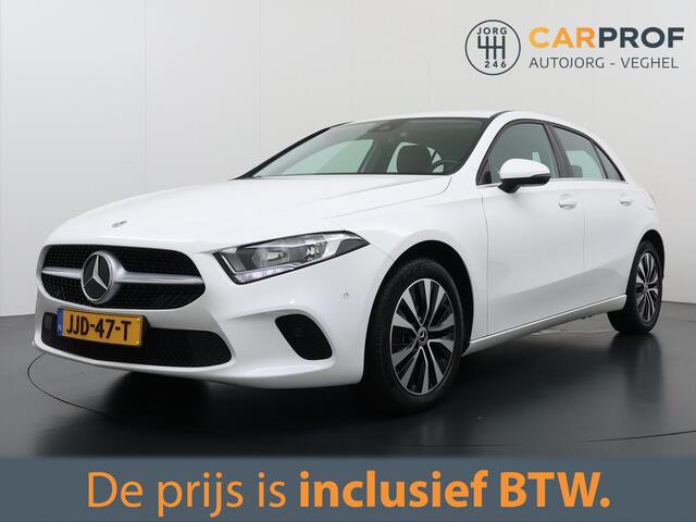 Mercedes-Benz A-Klasse tie | Sfeerverlichting | Stuurverwarming | Carplay | Stoelverwarming |