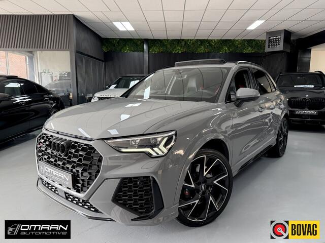 Audi RS Q3 back 2.5 TFSI Quattro PANO SEAT TREKH