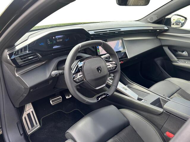 Peugeot e-308