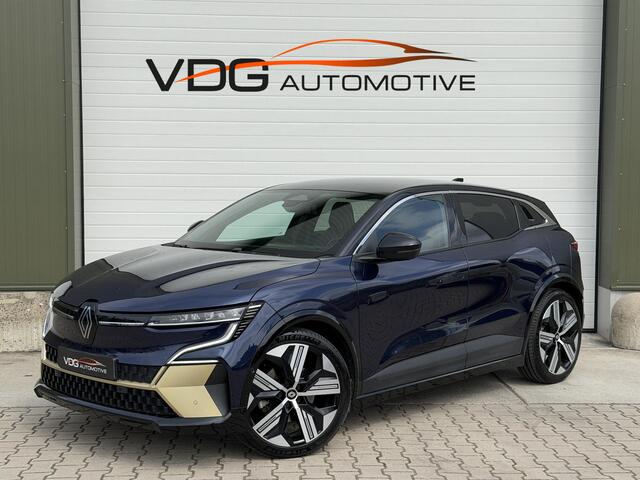 Renault Megane timum Charge 220 Iconic Leder / SOH 94% / Warmtepomp / Camera Binnenspiegel / 360 Camera / Navigatie / Carplay / Clima / Two Tone / 20" lm