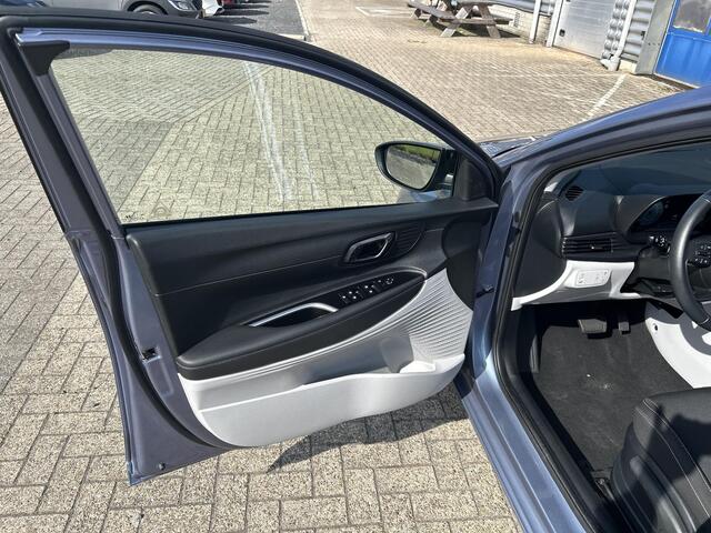 Hyundai I 20 emium | Stoelverwarming | Stuurwielverwarming | Achteruitrijcamera | Climate Control | Cruise Control |