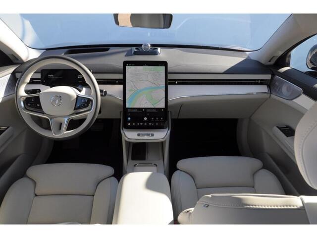 Volvo ES90