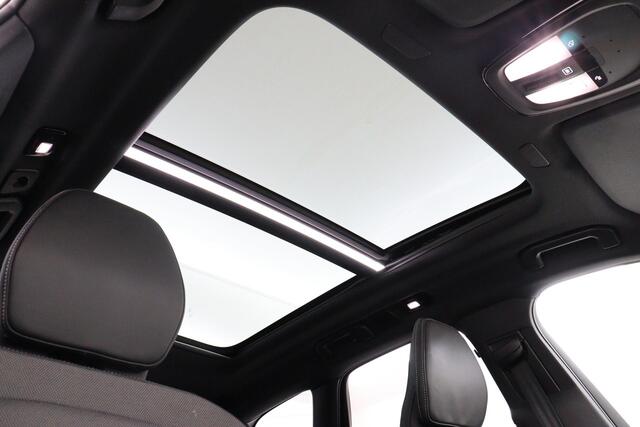 Volvo XC60 HYBRID AWD ULTIMATE BLACK EDITION -PANO.DAK|BOWERS&WILKINS|LUCHTVERING|360°CAM|GETINT.GLAS|HEAD-UP DISP.|SPORTSTOELEN|21"