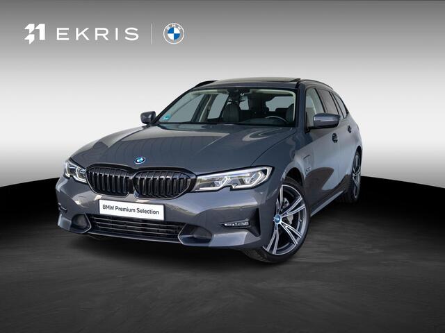 BMW 3 Serie e | Innovationspakket | Comfort Access | Achteruitrijcamera | Panoramadak | Stoelverwarming | Head-Up Display | 19''