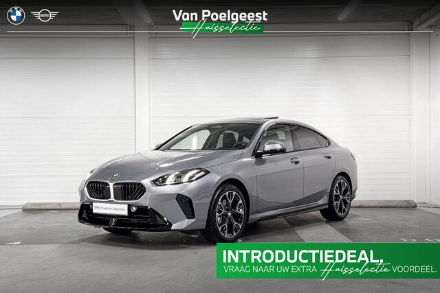 BMW 2 Serie 220 M-Sport | Driving Assistant | Harman/Kardon | Panoramadak l Huisselectie