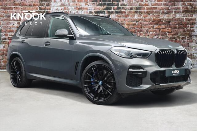 BMW X5 45e High Executive M Sport Pakket Automaat /  Live Cockpit Professional / Panoramadak / Driving Assistant Professional / Trekhaak / Luchtvering / Comfortstoelen / M Sportremsysteem / 22 Inch / Hifi / Parkeerhulpsysteem Plus
