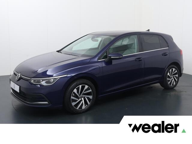 Volkswagen Golf le | 204PK | SoH 86% | Automaat | Adaptive Cruise Control | Matrix LED | Achteruitrijcamera | Navigatiesysteem |