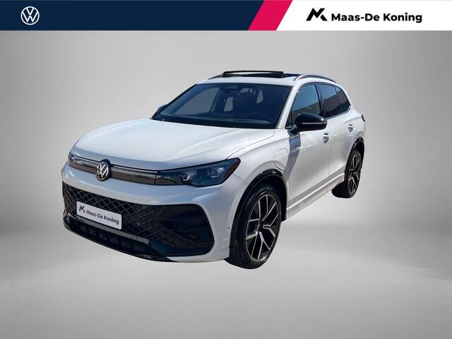 Volkswagen Tiguan 204PK R-Line Black Style · Leder · Harman Kardon · Panoramadak · Trekhaak · 360°Camera + Parkeersensoren · Garantie t/m 11-05-2030 of 100000km.