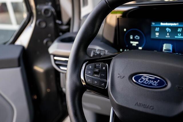 Ford Custom Tourneo