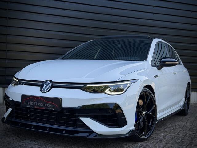 Volkswagen Golf on PERF. PANO|AKRA|HUD|MEMORY|H/K|IQ VOL!