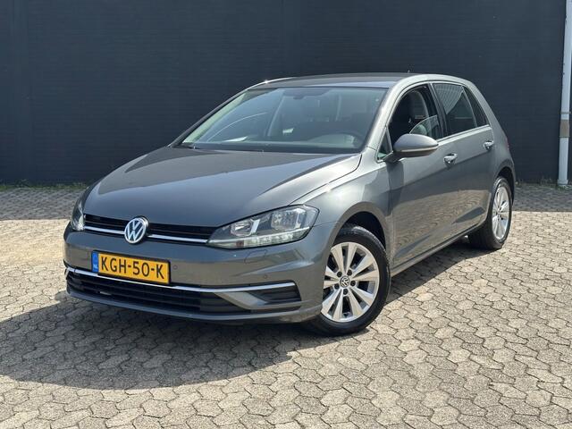 Volkswagen Golf omfortline, Carplay, Camera, Stoelverwarming