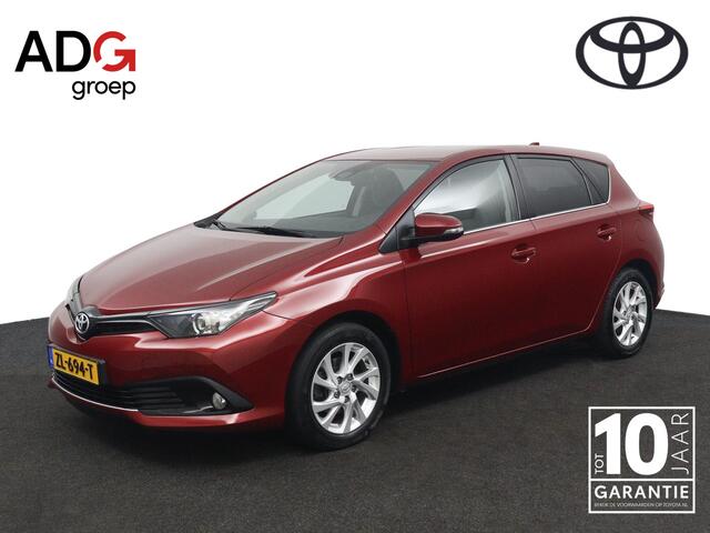 Toyota Auris Plus | Trekhaak | Parkeersensoren en Camera Achter | Navigatie | Keyless Entry |
