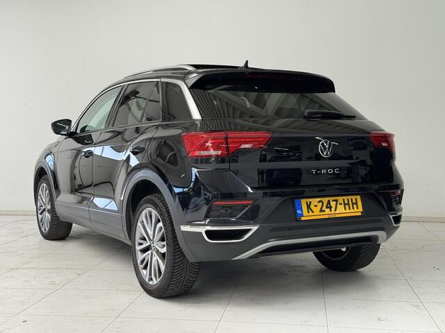 Volkswagen T-Roc siness | Panoramadak | Navigatie | Climate Control | Elektrische Achterklep |