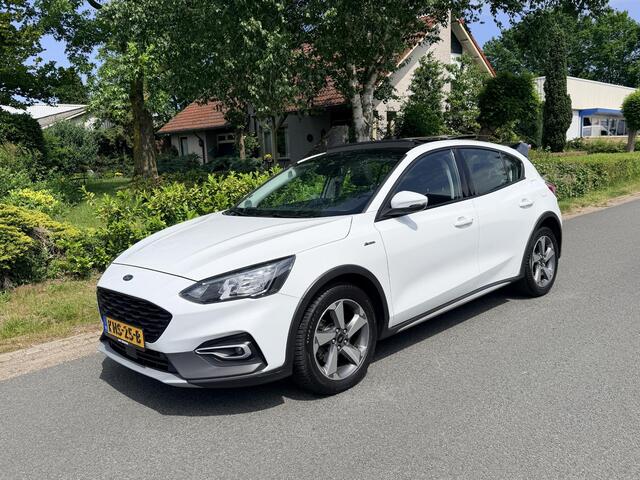 Ford Focus st 150PK AUTOMAAToPano