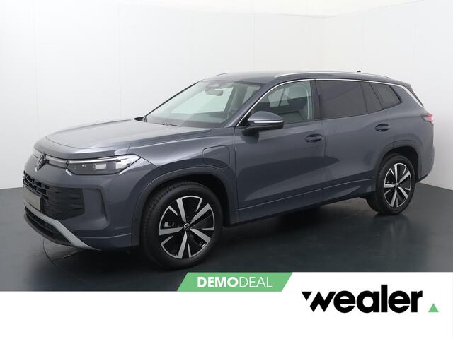 Volkswagen Tayron eHybrid 150 kW / 204 PK SUV 6-DSG | Trekhaak wegklapbare kogel | Stoel- & stuurwielverwarming |