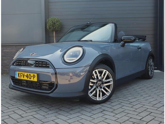 Mini Cooper C Classic M | Camera | Carplay | HUD | 17 Inch | Stoel en Stuurverwarming