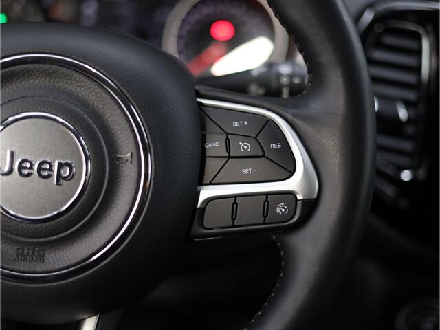 Jeep Compass Limited 4x4 | Trekhaak | Airco | Climate control | Stoelverwarming | Stuurwiel verwarmd | Cruise control | Dode hoek detectie | Lederen interieur | 4X4 |