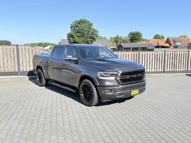 Dodge 1500 MI V8 4x4 CC SPORT PANO 22'' MARGE!